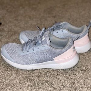 Under Armer women shoes
